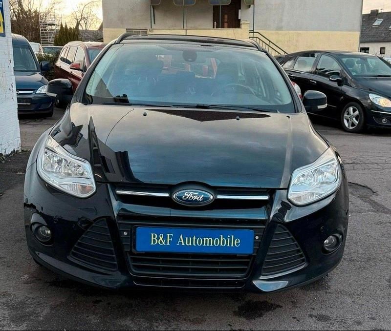 Gebraucht Ford Focus SYNC Edition 116 PS (85 kW) 2014 Schwarz Kombi