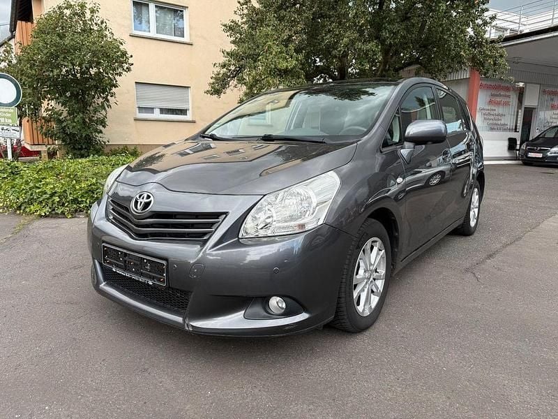 Gebraucht 2011 Toyota Verso Basis Van / Kleinbus | 4.750 € (Fairer Preis) - Bild 1/4