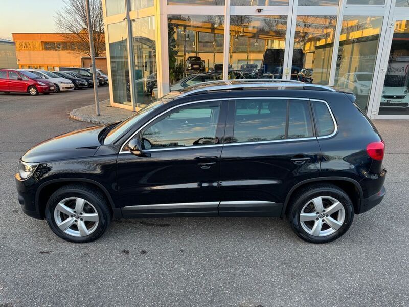 Gebraucht VW Tiguan Sportline 170 PS (125 kW) 2012 Deep black perleffekt SUV