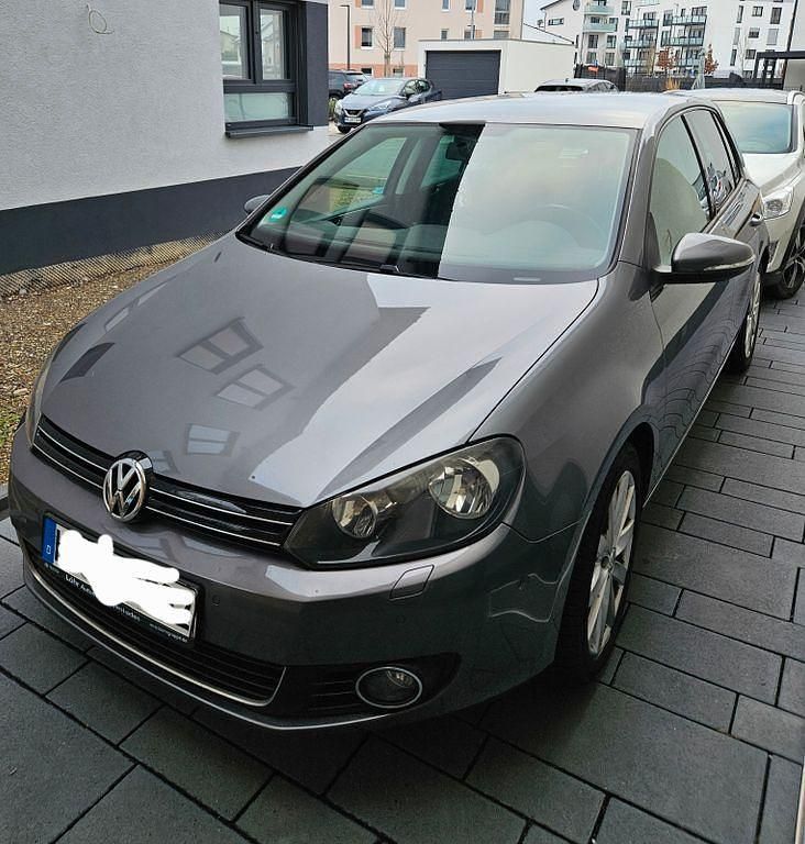 Gebraucht VW Golf Highline 122 PS (89 kW) 2009 Grau Limousine