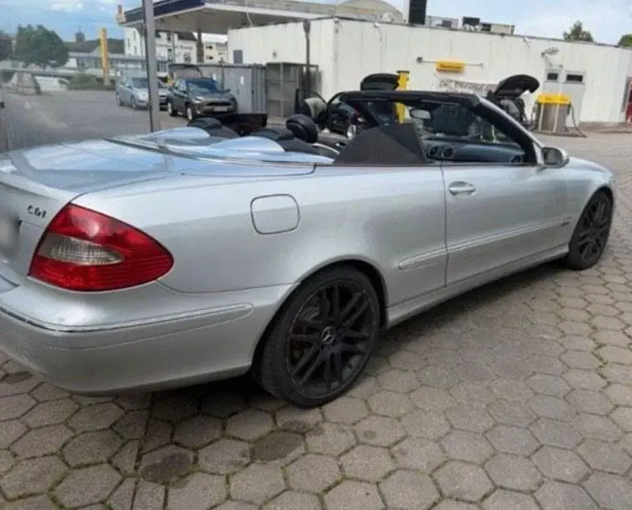 Gebraucht Mercedes CLK320 224 PS (164 kW) 2007 Silber Cabrio
