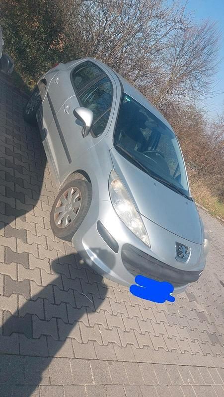 Gebraucht Peugeot 207 58 PS (42 kW) 2007 Grau Kleinwagen
