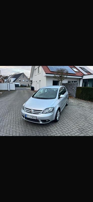 Gebraucht VW Golf V 102 PS (75 kW) 2006 Silber Kleinwagen