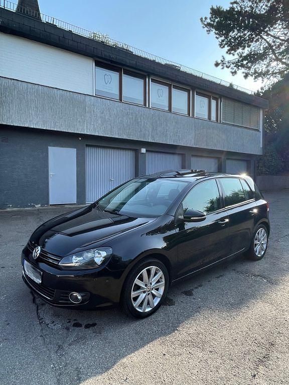 Schwarz Gebraucht 2009 VW Golf VI Limousine | 7.490 € (Teuer) - Bild 1/4