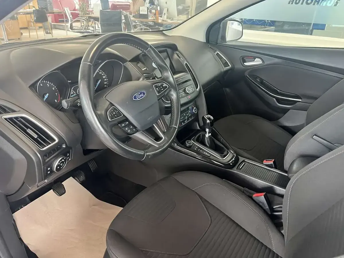 Gebraucht Ford Focus 150 PS (110 kW) 2018 Schwarz Kombi