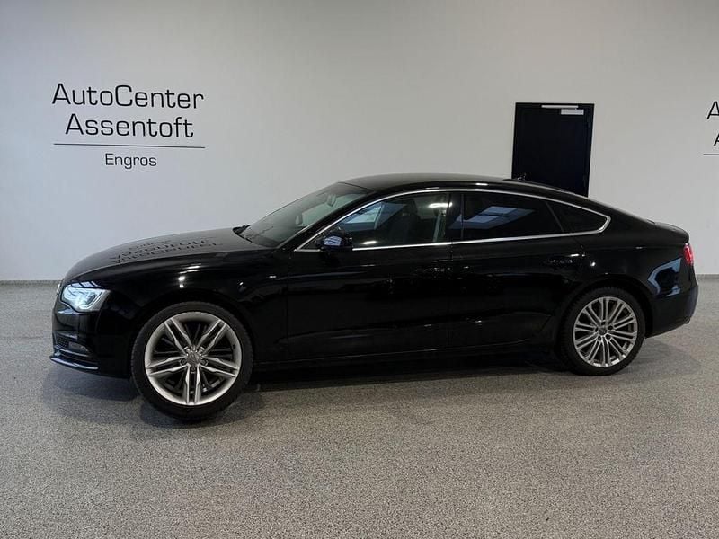 Schwarz Gebraucht 2013 Audi A5 Sportback Sport Kleinwagen | 8.500 € (Guter Preis) - Bild 1/3
