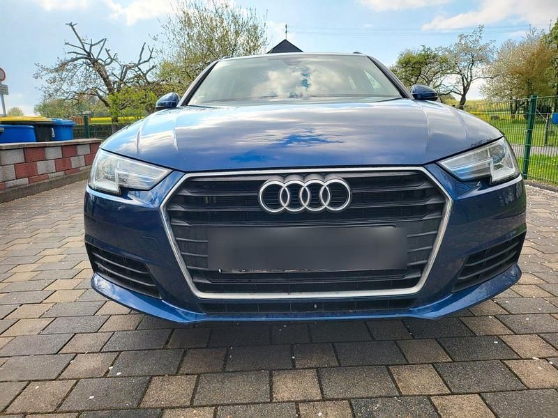 Gebraucht Audi A4 Ambiente 150 PS (110 kW) 2016 Blau Kombi