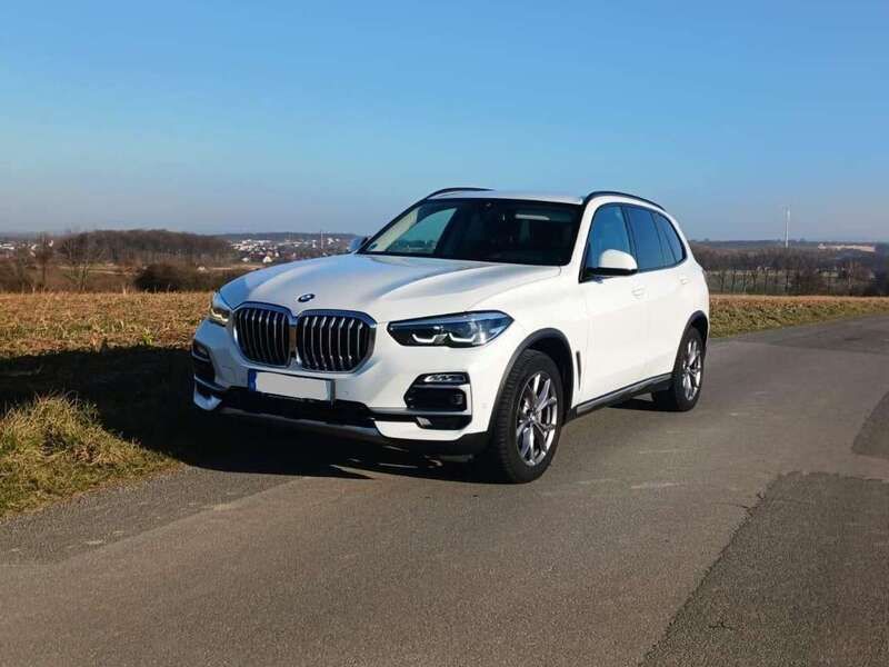 Weiß Gebraucht 2019 BMW X5 xLine SUV | 40.850 € (Guter Preis) - Bild 1/4