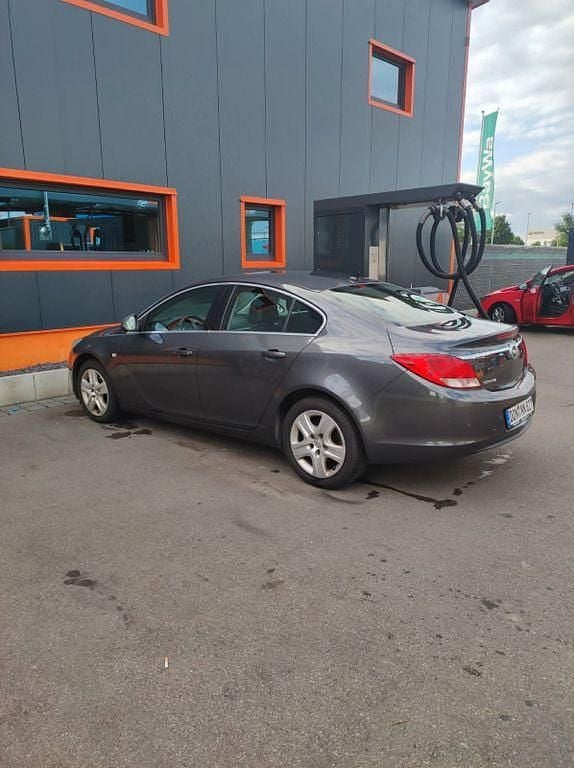 Gebraucht Opel Insignia Edition 140 PS (102 kW) 2009 Grau Limousine
