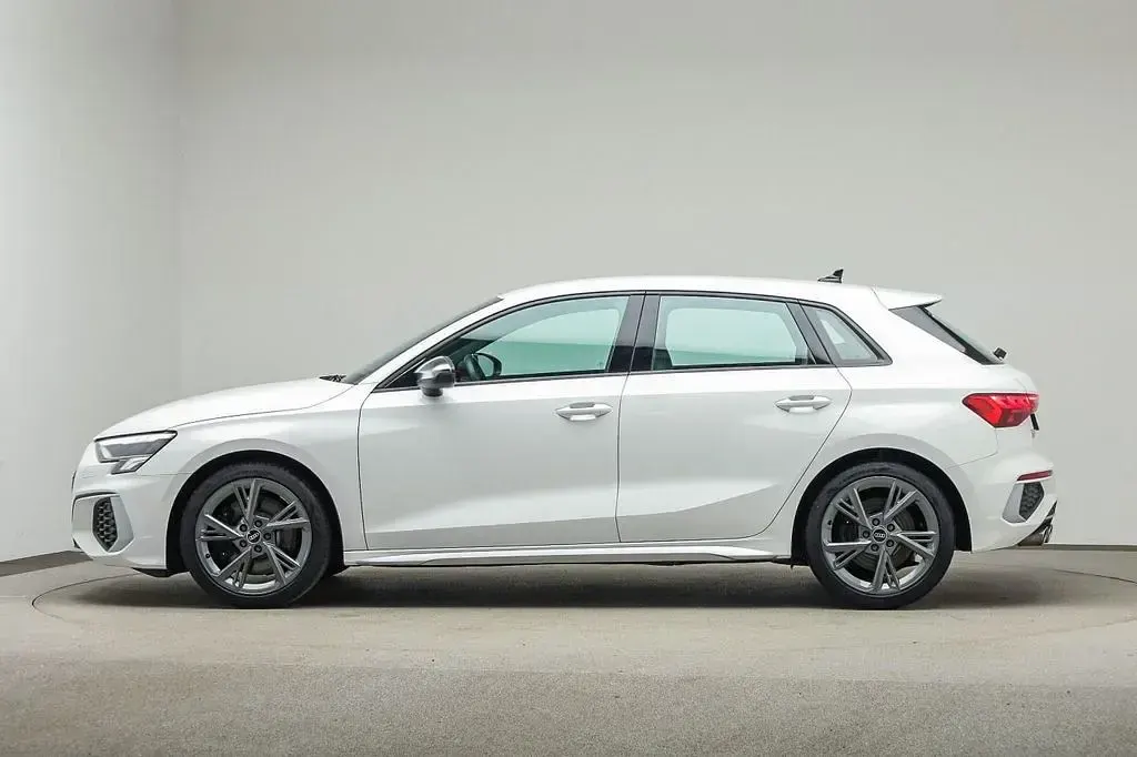 Używany Audi S3 Design 310 KM (228 kW) 2024 Biały Sedan/Limuzyna