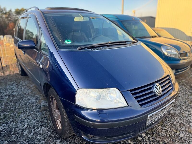 Blau Gebraucht 2002 VW Sharan Highline Van / Kleinbus | 1.499 € (Guter Preis) - Bild 1/4