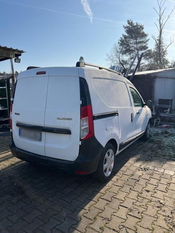 Gebraucht Dacia Dokker 75 PS (55 kW) 2020 Weiß Van / Kleinbus
