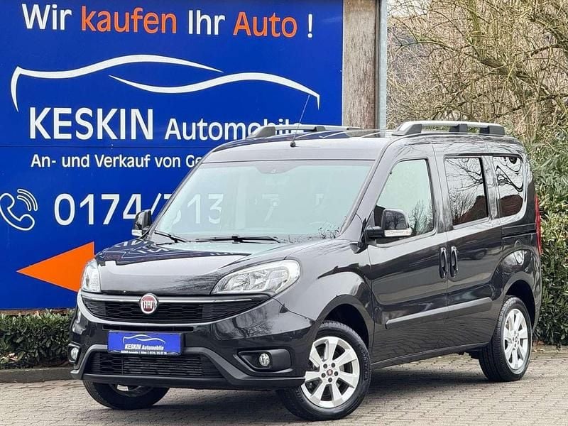 Gebraucht Fiat Doblò Lounge 120 PS (88 kW) 2017 Schwarz Van / Kleinbus