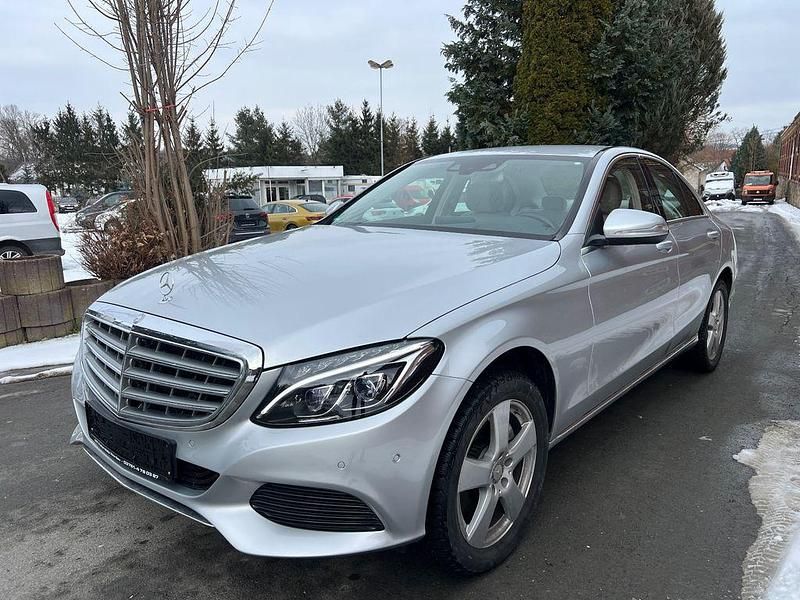 Silber Gebraucht 2015 Mercedes C200 Limousine | 21.500 € (Fairer Preis) - Bild 1/4