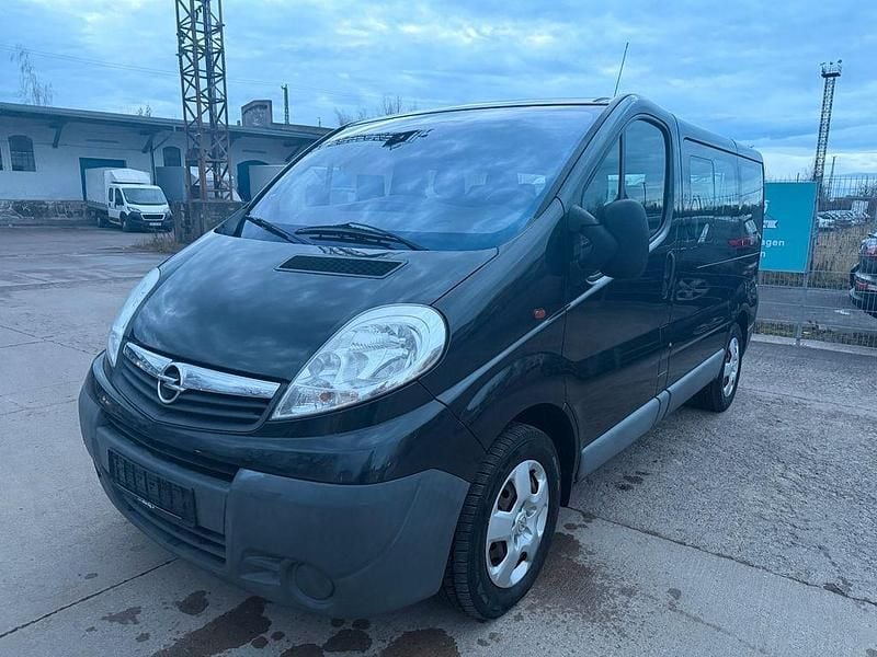 Schwarz Gebraucht 2014 Opel Vivaro Van / Kleinbus | 10.399 € (Superpreis) - Bild 1/4
