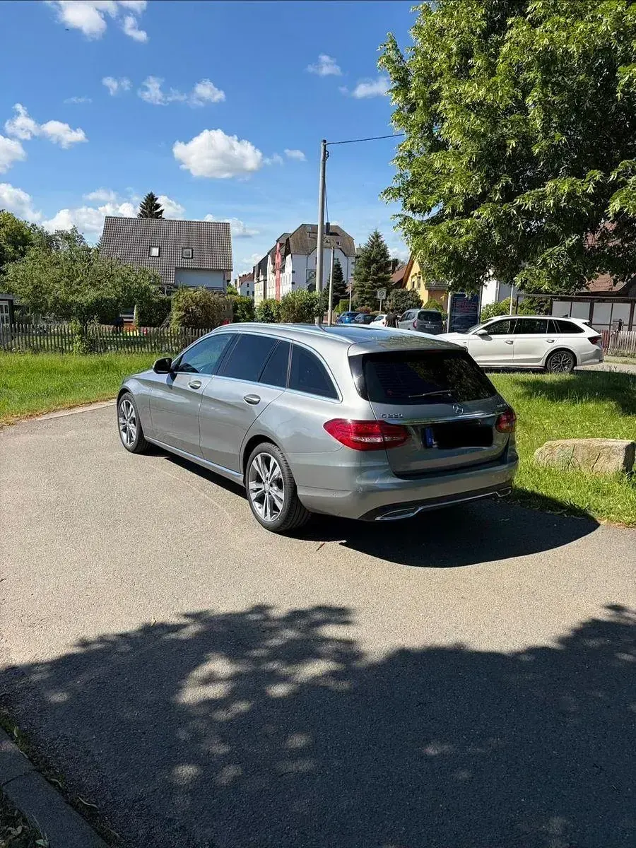 Gebraucht Mercedes C220 170 PS (125 kW) 2015 Grau Kombi