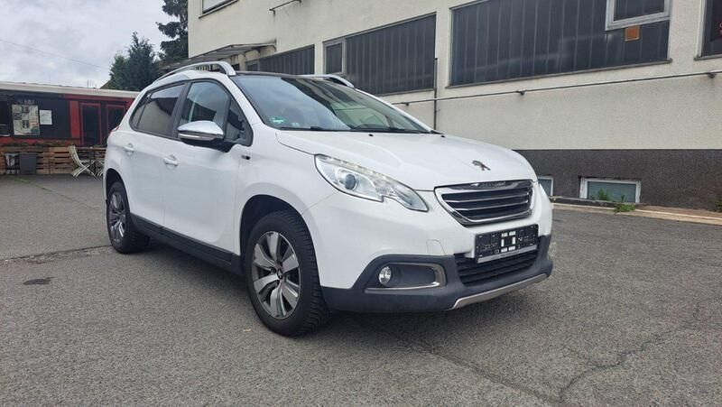 Weiß Gebraucht 2015 Peugeot 2008 SUV | 6.990 € (Superpreis) - Bild 1/4