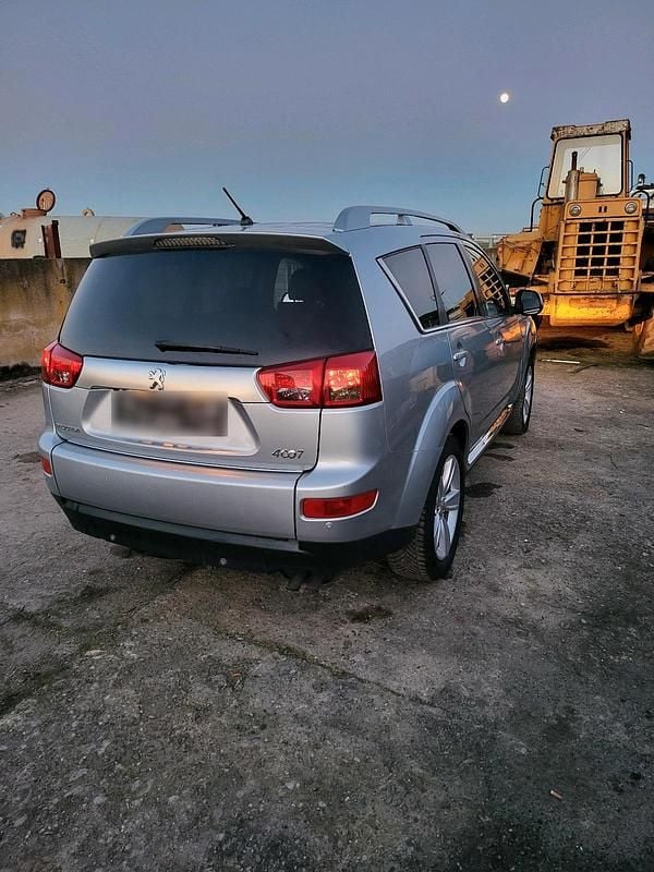 Gebraucht Peugeot 4007 156 PS (114 kW) 2008 Silber SUV