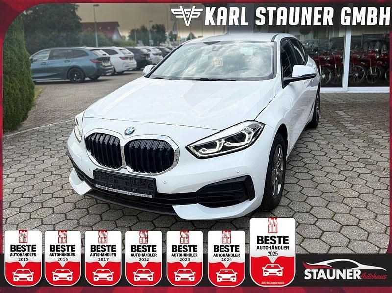 Alpinweiss iii Gebraucht 2024 BMW 116 Sport Line Kleinwagen | 20.980 € (Superpreis) - Bild 1/2