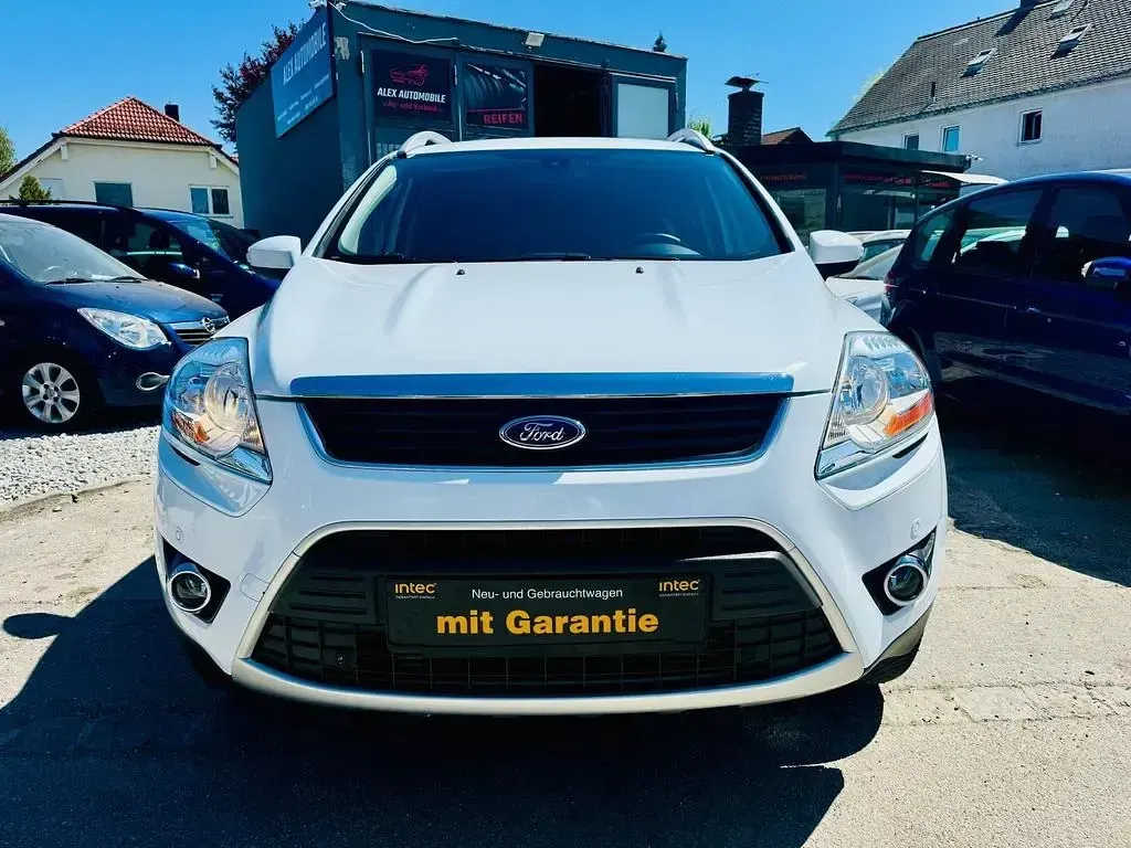 Gebraucht Ford Kuga Titanium 140 PS (102 kW) 2011 Weiß SUV
