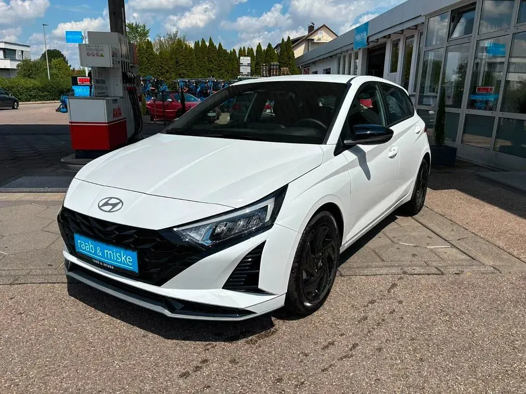 Neu Hyundai i20 Comfort 90 PS (66 kW) 2026 Weiß Kleinwagen