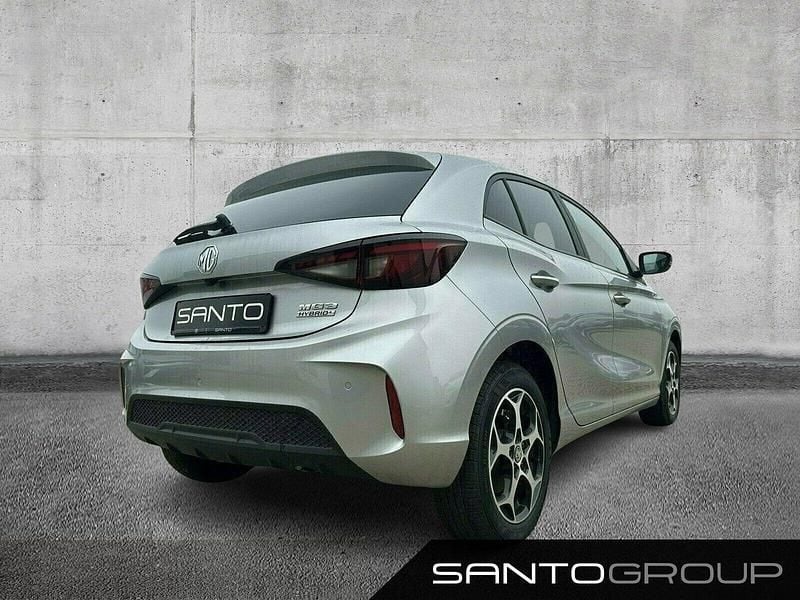 Gebraucht MG MG3 194 PS (142 kW) 2025 Cosmic silver Kleinwagen