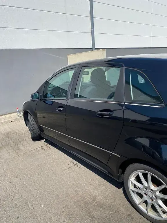 Gebraucht Mercedes B180 116 PS (85 kW) 2010 Schwarz Van / Kleinbus
