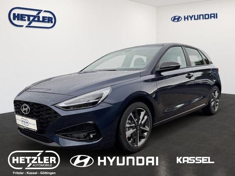 Blau Gebraucht 2024 Hyundai i30 Advantage Limousine | 24.790 € (Etwas zu teuer) - Bild 1/4