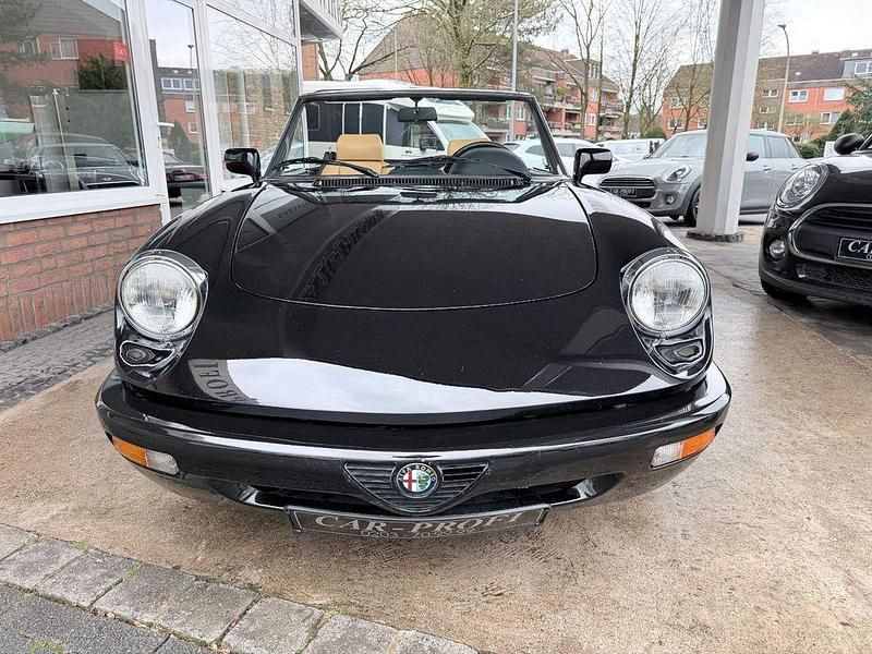 Gebraucht Alfa Romeo Spider 120 PS (88 kW) 1990 Schwarz Cabrio