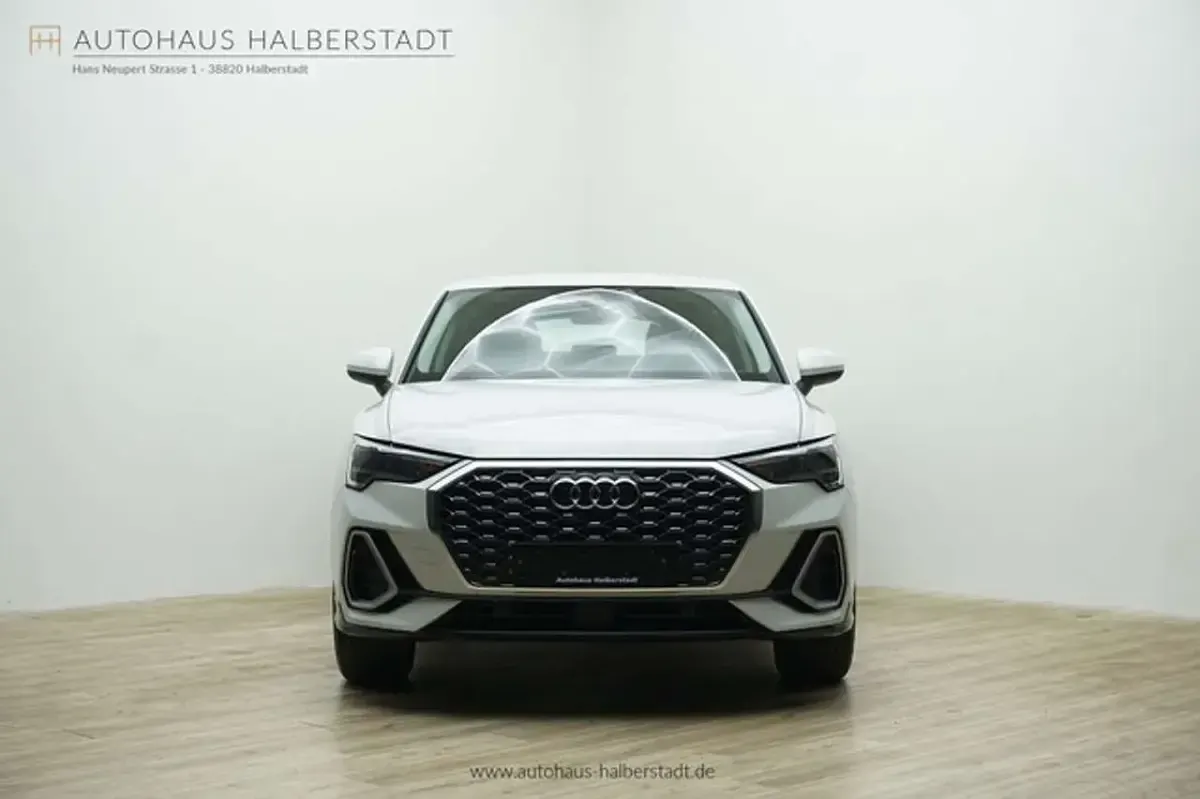 Gebraucht Audi Q3 Sportback S-Line 150 PS (110 kW) 2025 Weiß SUV