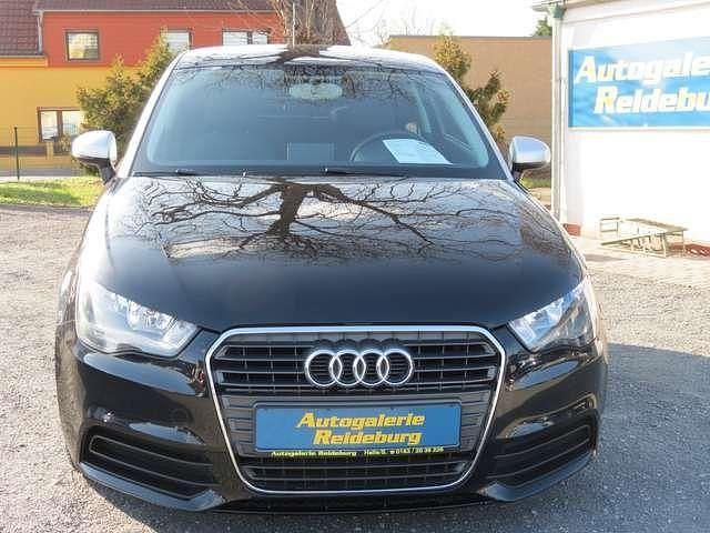 Second-hand Audi A1 Attraction 86 CP (63 kW) 2011 Negru Hatchback