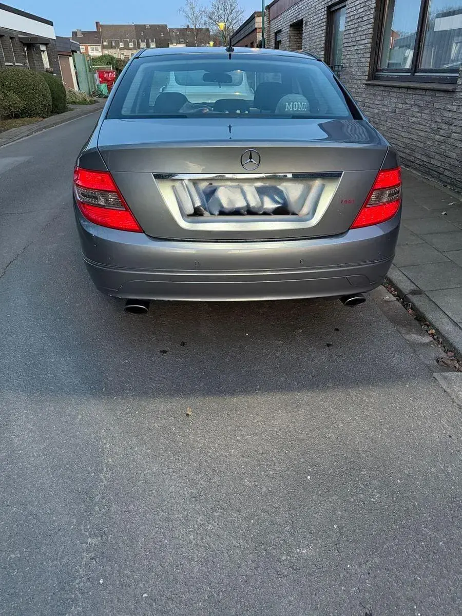 Gebraucht Mercedes C320 Elegance 224 PS (164 kW) 2007 Grau Limousine