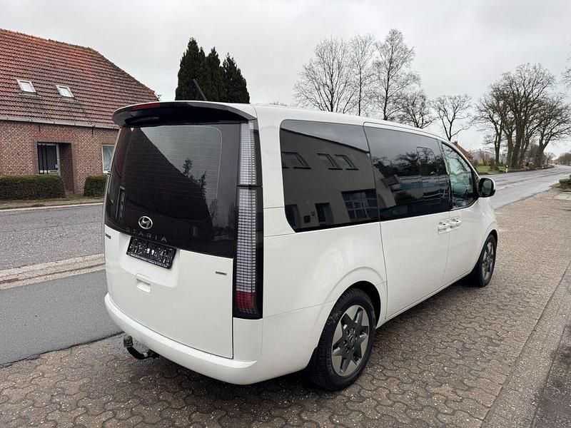 Gebraucht Hyundai Staria Prime 177 PS (130 kW) 2023 Weiß Van / Kleinbus