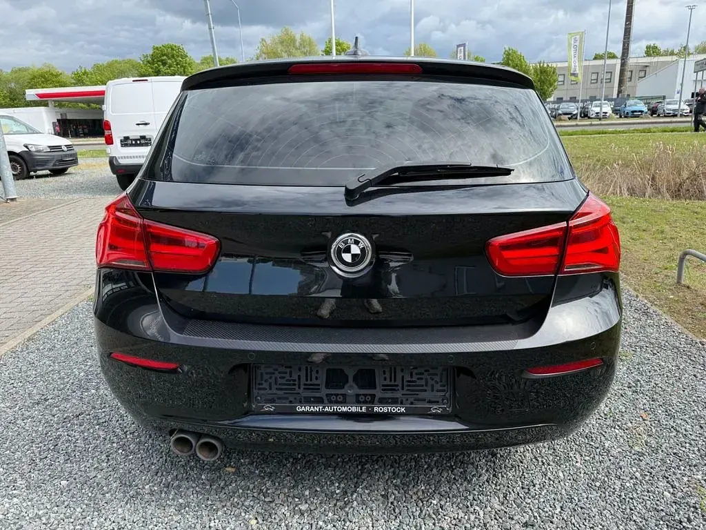 Używany BMW 120 Advantage 190 KM (139 kW) 2017 Czarny Hatchback