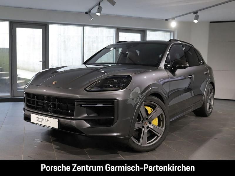 Grau Gebraucht 2025 Porsche Cayenne GTS SUV | 169.790 € (Teuer) - Bild 1/4