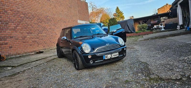 Gebraucht Mini Cooper 120 PS (88 kW) 2006 Schwarz Kleinwagen