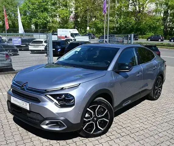 Gebraucht Citroën e-C4 100 kW (136 PS) 2024 Silber Limousine