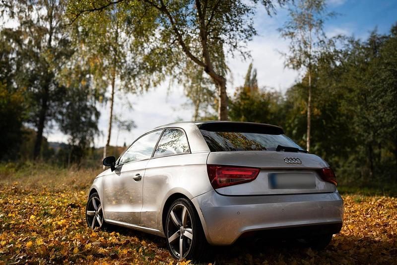 Gebraucht Audi A1 Ambition 86 PS (63 kW) 2010 Silber Kleinwagen