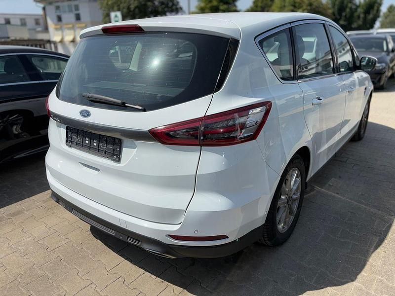 Gebraucht Ford S-MAX Titanium 209 PS (153 kW) 2016 Weiß Van / Kleinbus
