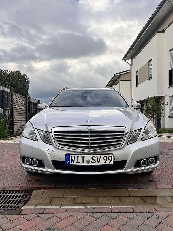 Gebraucht 2011 Mercedes E220 Elegance Kombi | 4.999 € (Superpreis) - Bild 1/4