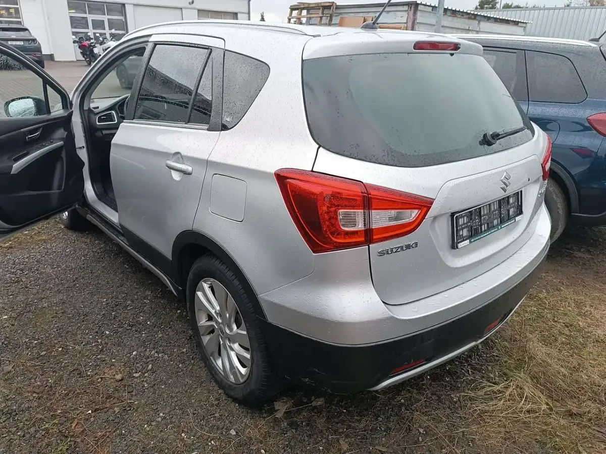 Gebraucht Suzuki SX4 S-Cross Club 111 PS (81 kW) 2016 Silber SUV