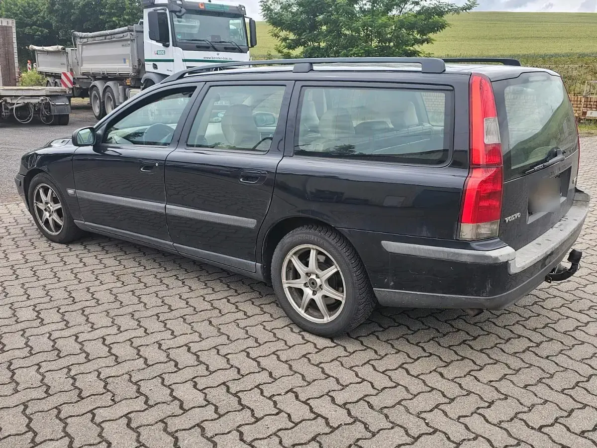 Gebraucht Volvo V70 163 PS (119 kW) 2002 Schwarz Kombi