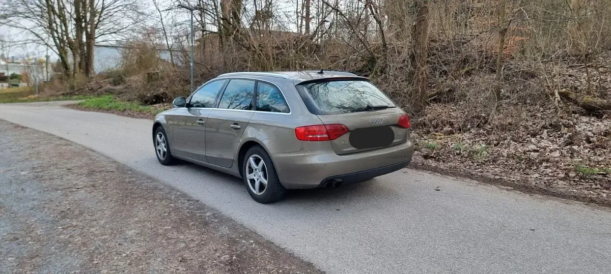 Gebraucht Audi A4 Ambiente 160 PS (117 kW) 2008 Gelb Kombi