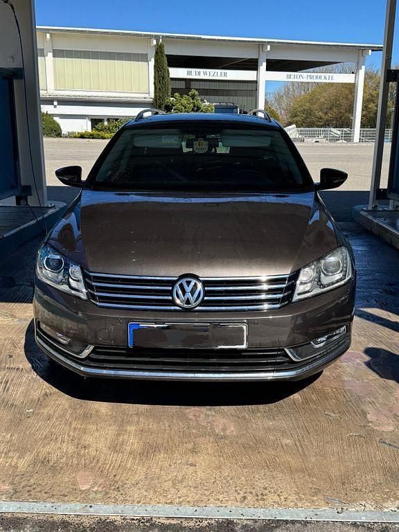 Gebraucht VW Passat 177 PS (130 kW) 2014 Braun Kombi