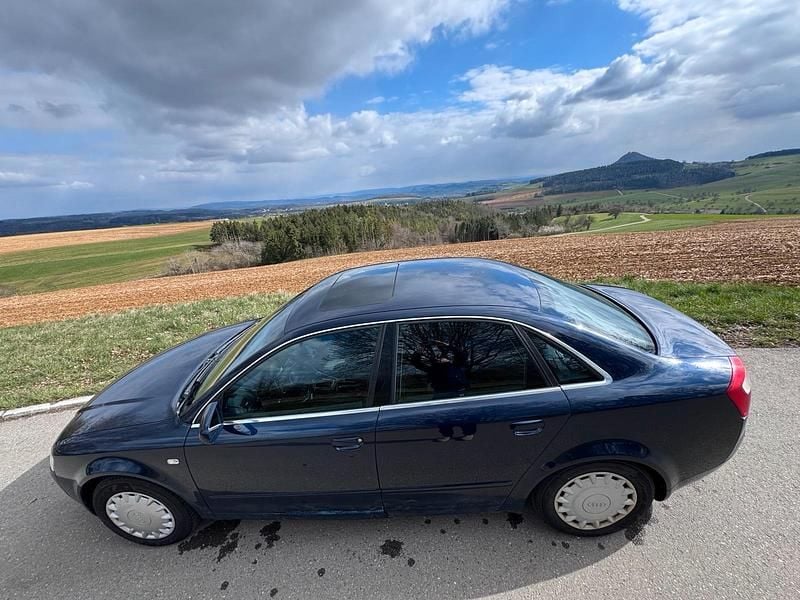 Gebraucht Audi A4 131 PS (96 kW) 2004 Blau Limousine
