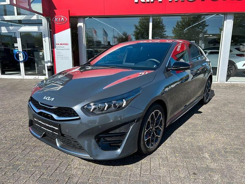 Gebraucht Kia Ceed GT GT-Line 140 PS (102 kW) 2025 Grau Limousine