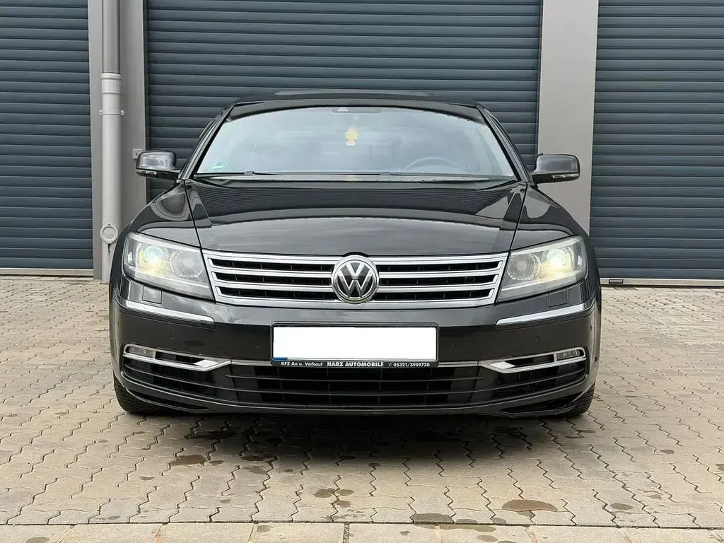 Gebraucht VW Phaeton 239 PS (175 kW) 2013 Grau Limousine