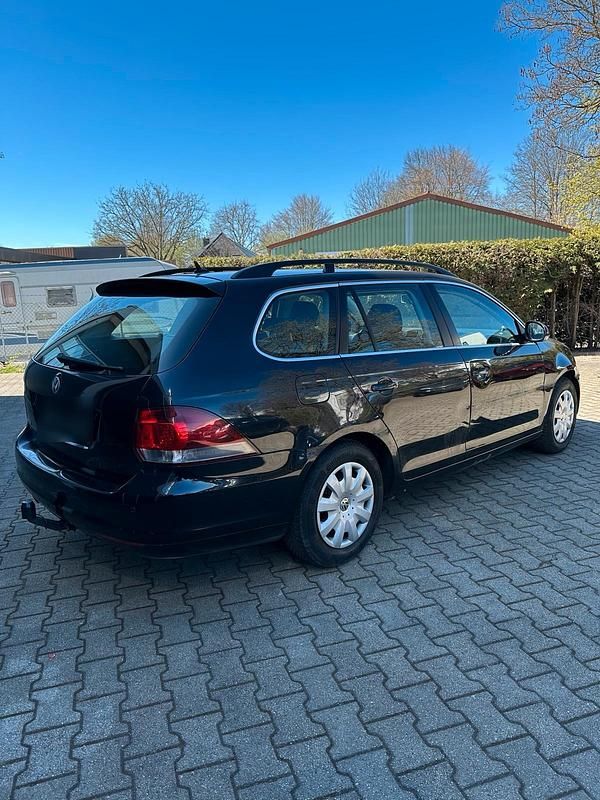 Gebraucht VW Golf VI 122 PS (89 kW) 2010 Schwarz Kleinwagen