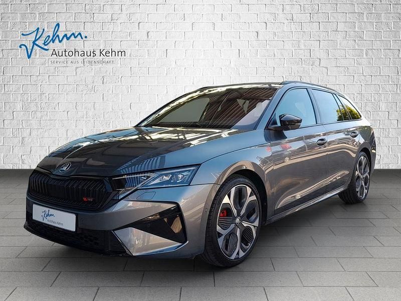 Grau Gebraucht 2024 Skoda Octavia RS Kombi | 42.900 € (Etwas zu teuer) - Bild 1/4