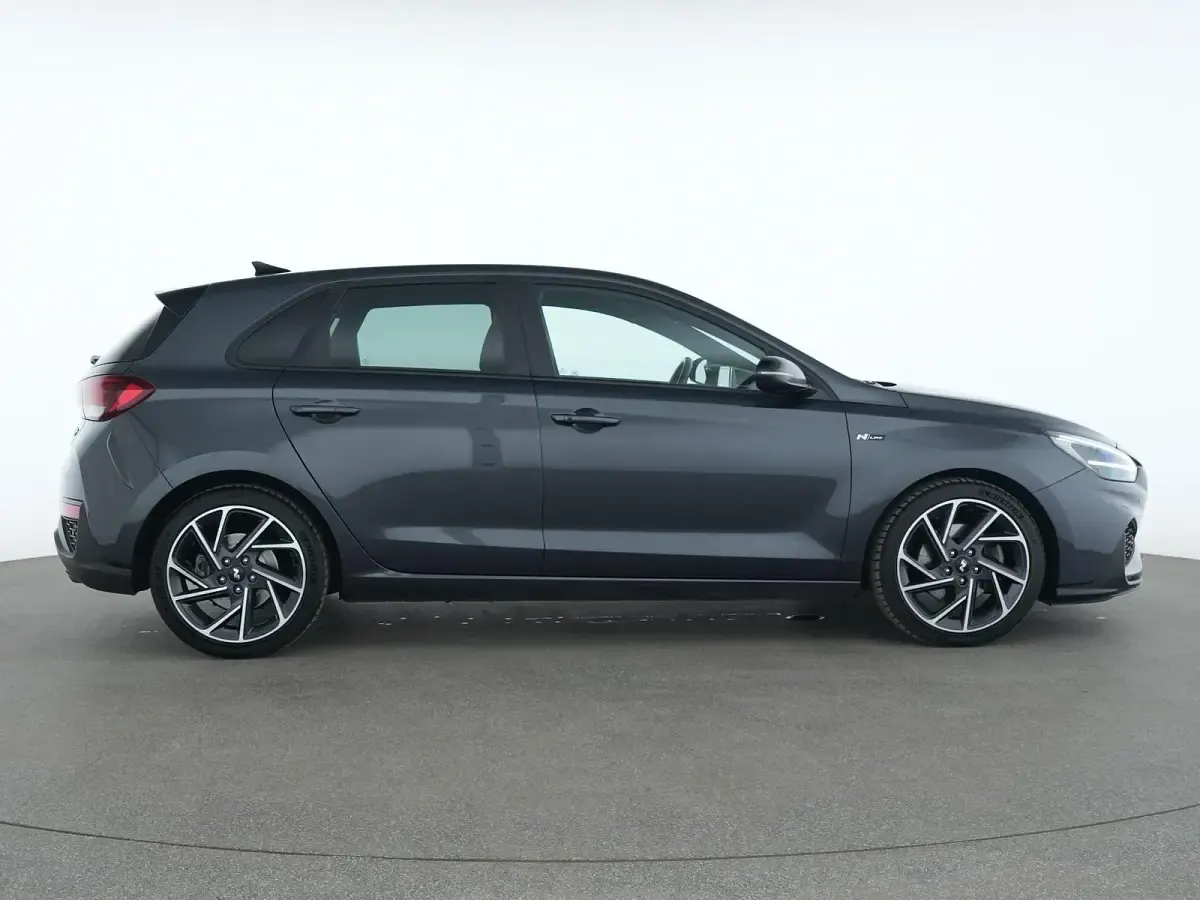 Gebraucht Hyundai i30 N Line 160 PS (117 kW) 2023 Dark knight grau Limousine